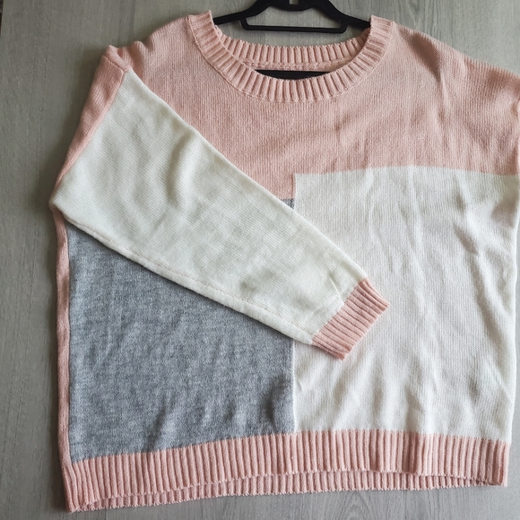 NWOT Colour Block Sweater - Picture 4 of 4